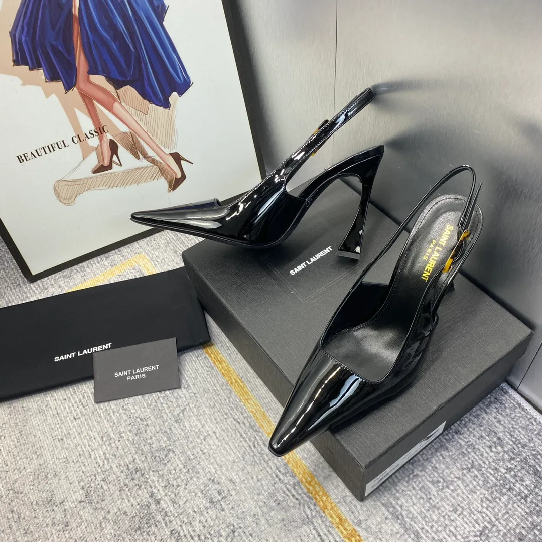 👟👟Ex-factory price 660👟👟 𝐒𝐚𝐢𝐧𝐭 𝐋𝐚𝐮𝐫𝐞𝐧𝐭# Saint Laurent 23F/W small gold bar high heels continue the past high-end and elegant ysl small gold bar heels are really good-looking! Saint Laurent square pointed toe slingback high-heeled shoes. The small gold bar heels really fully highlight the neat and minimalist annual party party. 👟👟factory price. A must-have for arty. Flash sale. So eye-catching. Upper: Customized cow patent leather. Outsole: Genuine leather outsole. Size: 35-40 (40 customized items are not returnable)